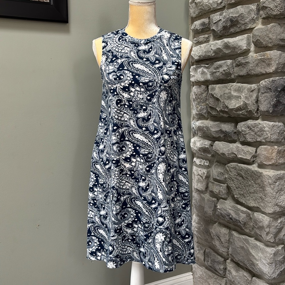 Women’s sleeveless summer dress, size XS, blue/white, NWOT, pockets